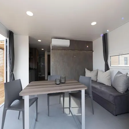Prázdninový dům Mobilehome Auf Dem Vital Camp Bayerbach